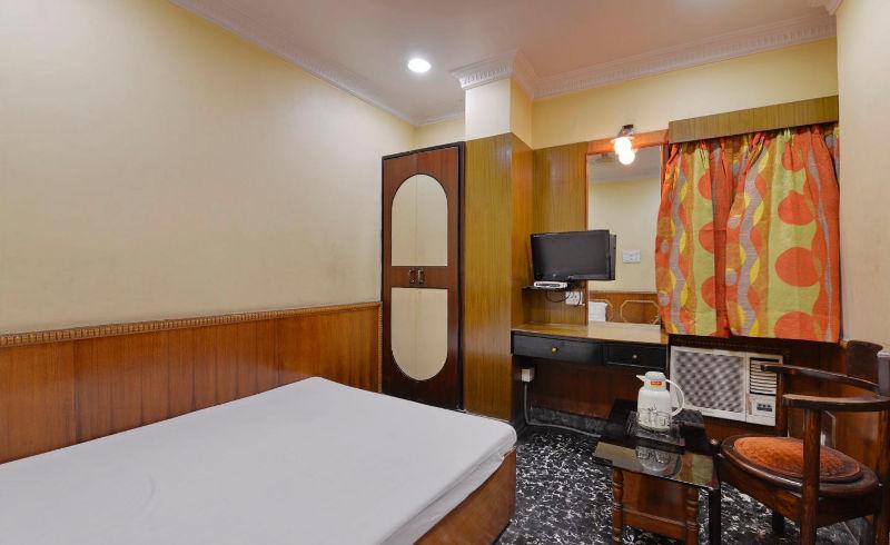 Hotel Heera Kolkata Exterior photo